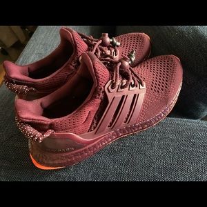 Adidas x IVY PARK UltraBoosts 7.5